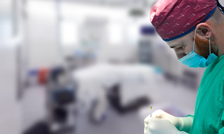 Operación de trasplante de cabello con técnica FUE Zafiro en la clínica estética y capilar Medical Esthetic Group en Barcelona